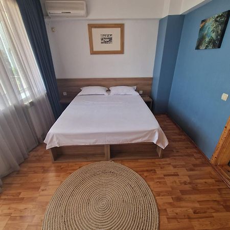Poarta Apelor Hotel Sarichioi Bagian luar foto