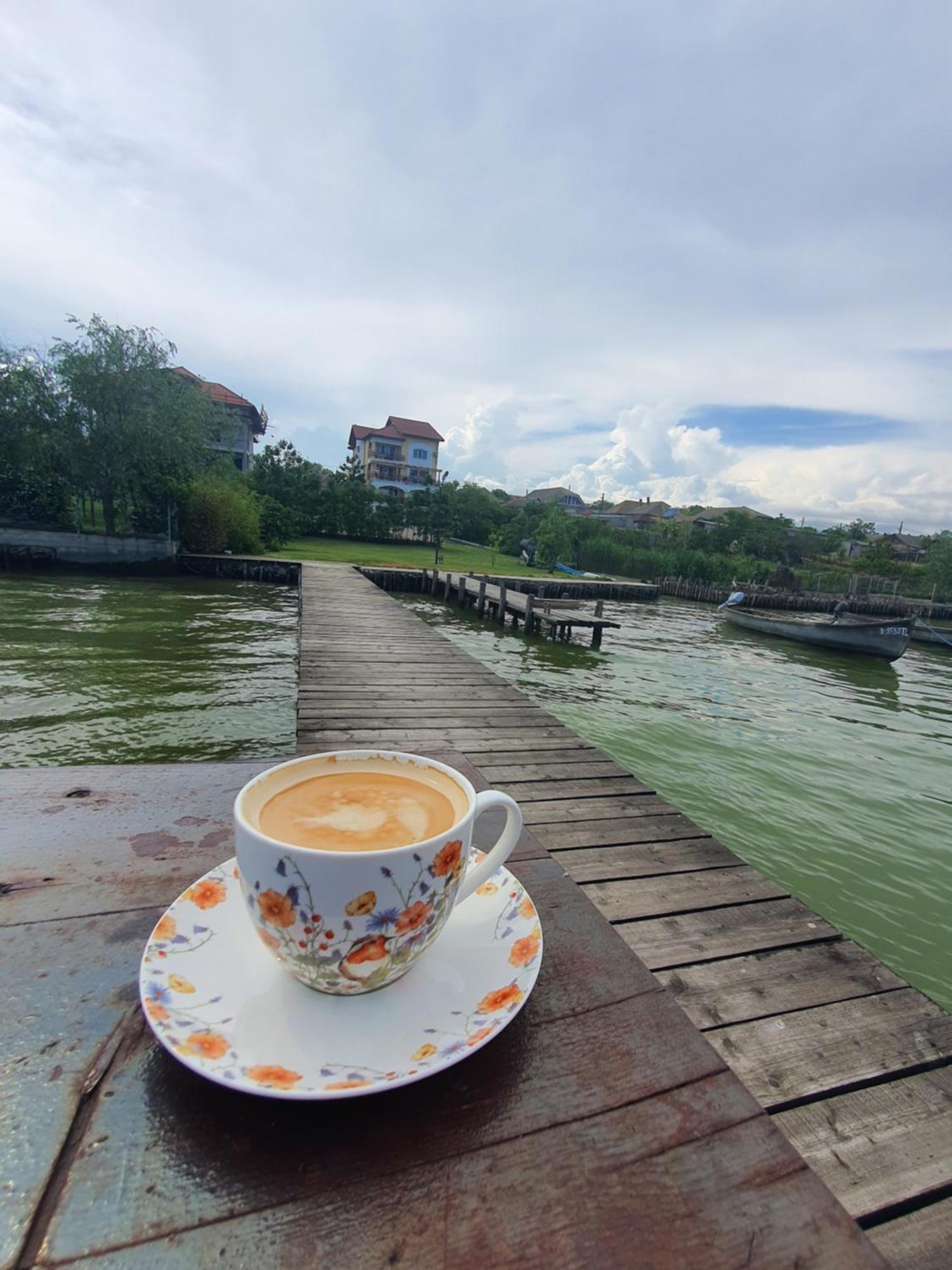Poarta Apelor Hotel Sarichioi Bagian luar foto