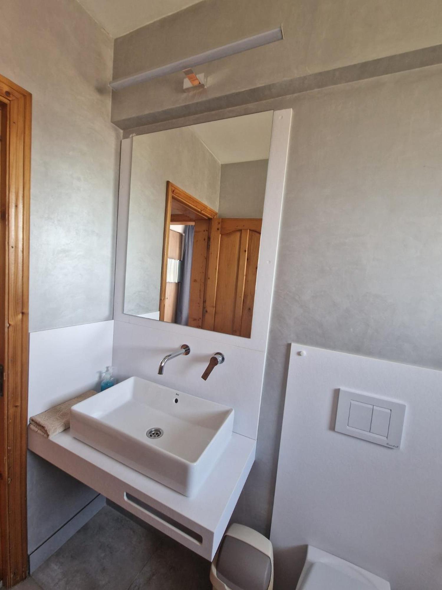 Poarta Apelor Hotel Sarichioi Bagian luar foto