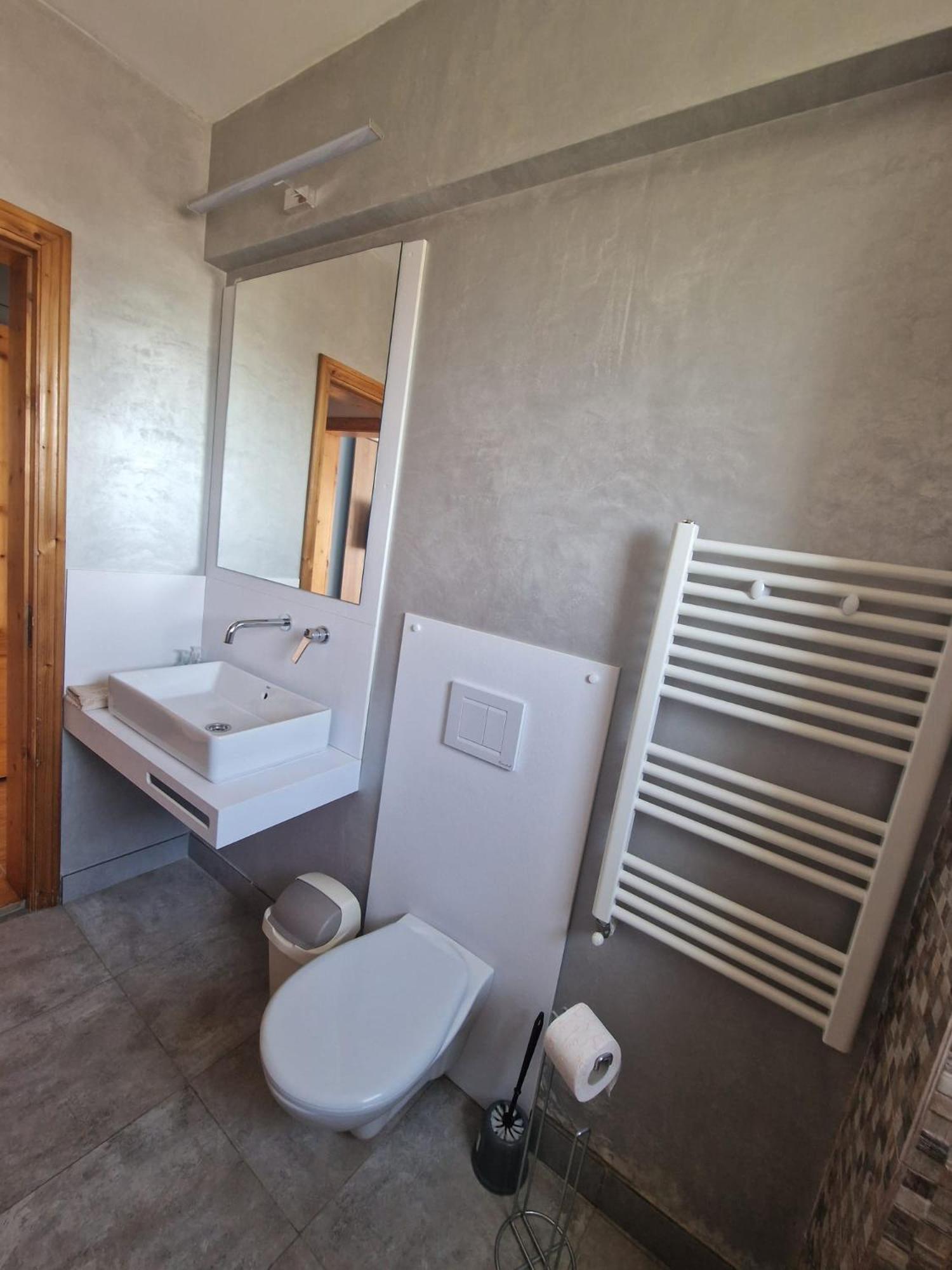 Poarta Apelor Hotel Sarichioi Bagian luar foto
